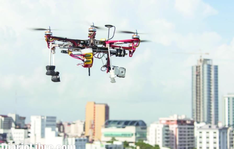 El uso de drones será regulado en el país; exigirán licencia