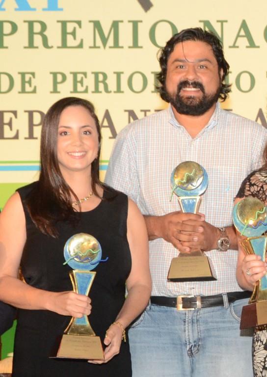 Periodista y fotorreportero de Diario Libre ganan premios de turismo
