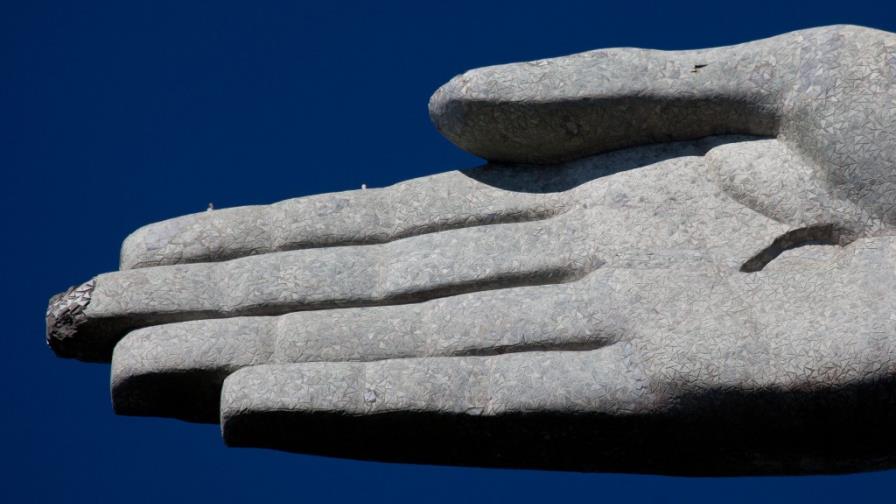 Comienzan obras en el Cristo Redentor de Río tras ser alcanzado por rayos