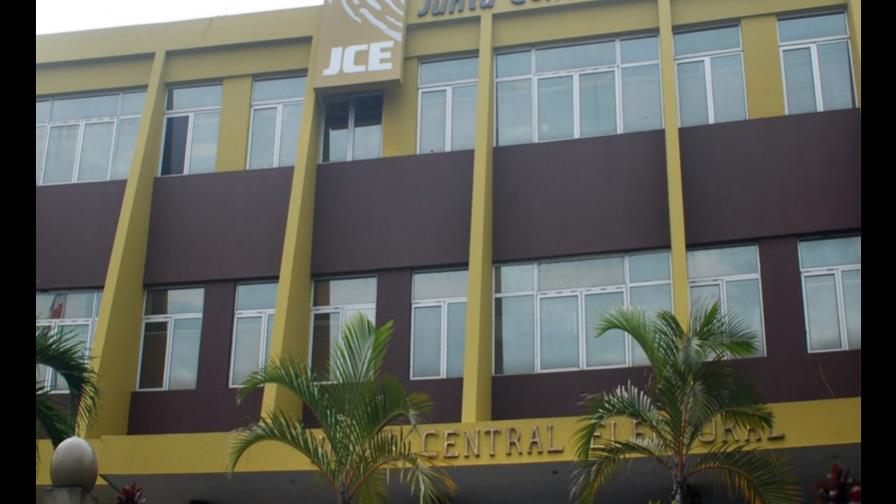 27 empresas buscan producir el spot de la nueva cédula 27 empresas buscan producir el spot de la nueva cédula