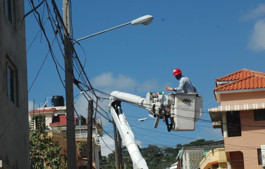 Edesur extendió programa 24 Horas de electricidad en Pueblo Nuevo San Cristóbal
