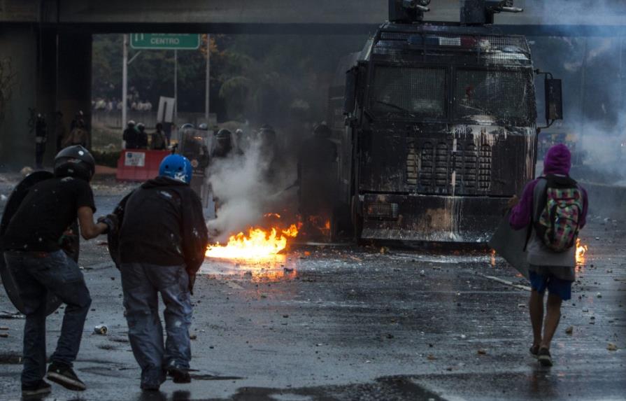 Protestas están en fase de ataques selectivos, dice jefe militar venezolano