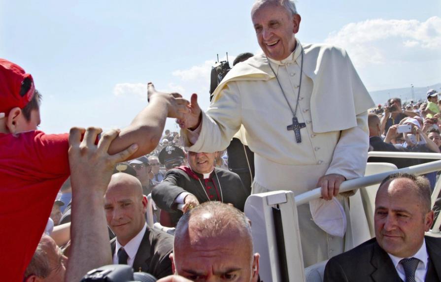 El papa Francisco condena cualquier forma de tortura