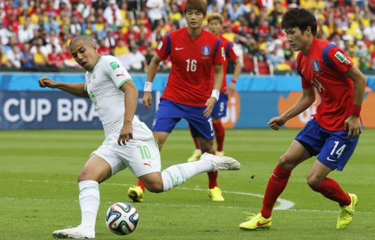 Argelia vence 4-2 a Corea del Sur en Mundial de Fútbol