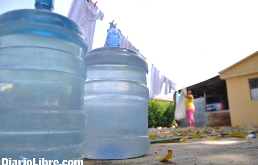 El déficit de agua potable aumenta por la sequía en Santiago