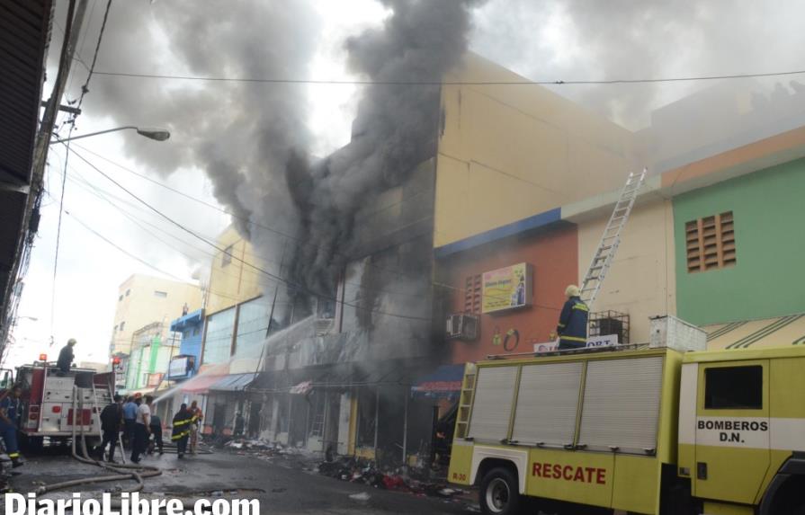 El desorden del almacén en Villa Consuelo ayudó a propagar el fuego