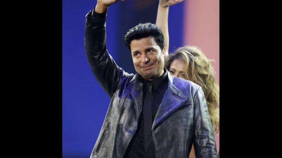 Chayanne lanza nuevo CD mientras convive con dolor