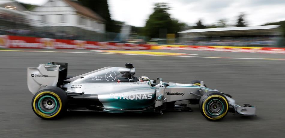 Lewis Hamilton domina prácticas en Gran Premio de Bélgica