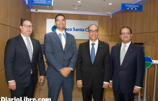 Banco Santa Cruz inaugura sucursal en Santiago