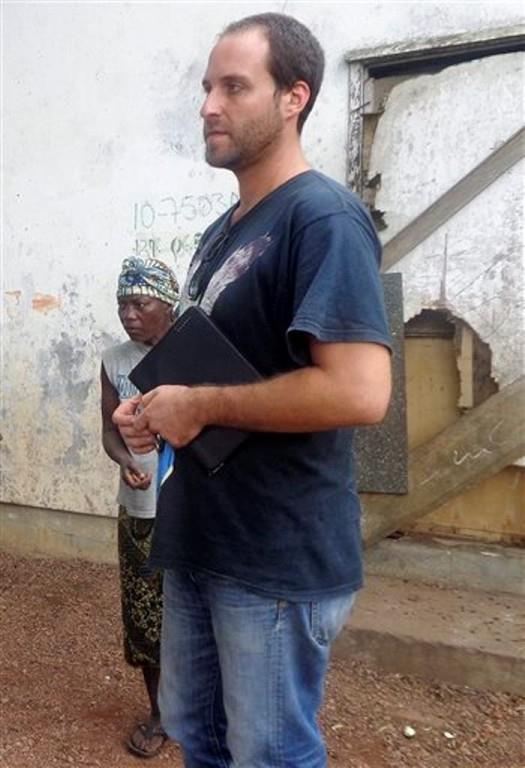 Camarógrafo de EE.UU. supera el ébola