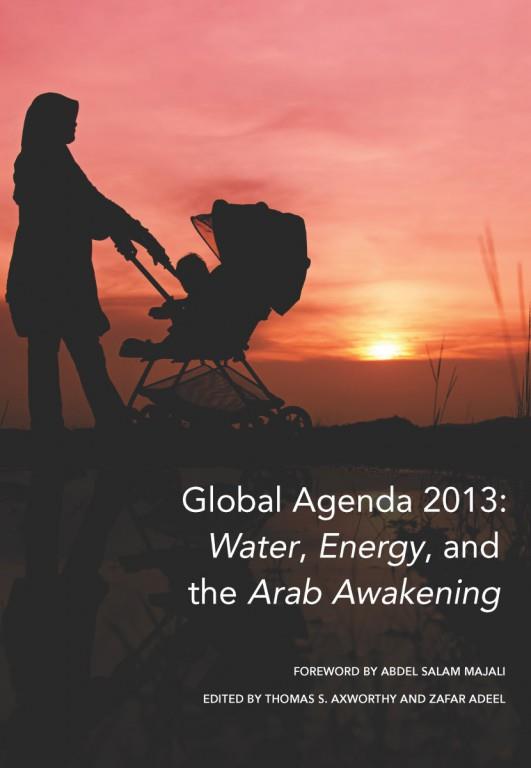 Políticos y científicos vinculan paz y medio ambiente en libro de la ONU