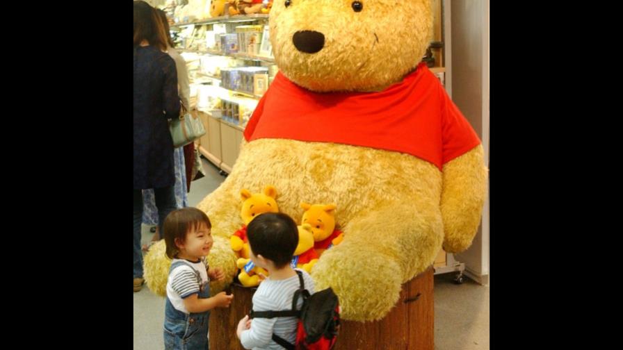 Objetan a Winnie Pooh en Polonia por sexo dudoso