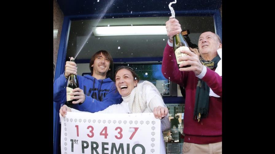 El Gordo riega España de millones El Gordo riega España de millones