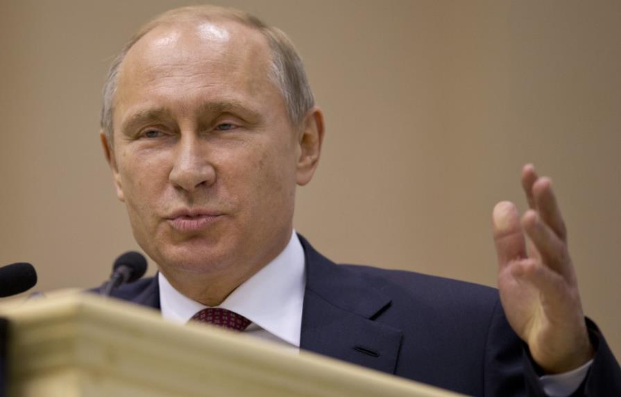 Rusia rescata a uno de sus bancos tras caída del rublo