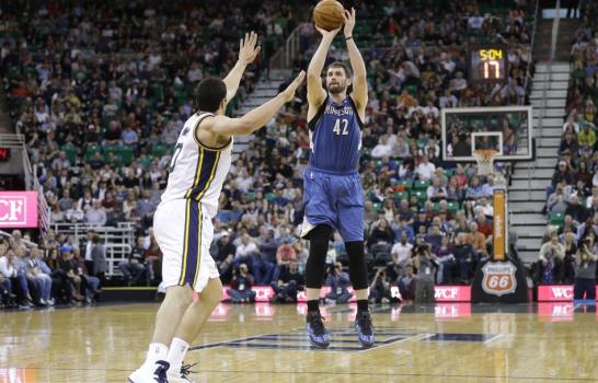 Nené y Wizards derrotan 94-93 a Pelicans en la NBA