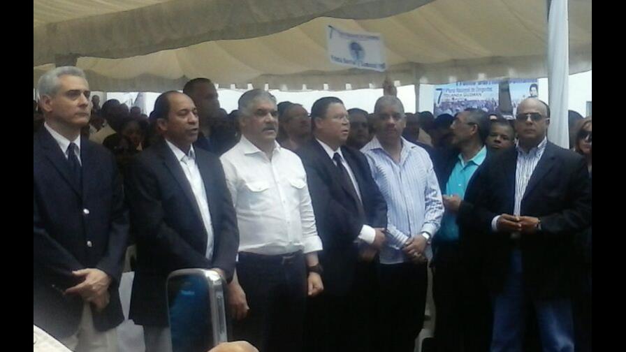 Se inicia convención PRD sin la facción de Hipólito Mejía Se inicia convención PRD sin la facción de Hipólito Mejía