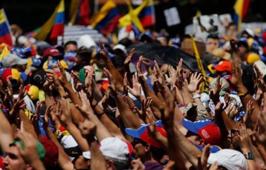 Tres muertos más en Venezuela por las protestas