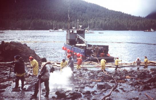 Derrame petrolífero del Exxon Valdez casi tan tóxico hoy como hace 25 años