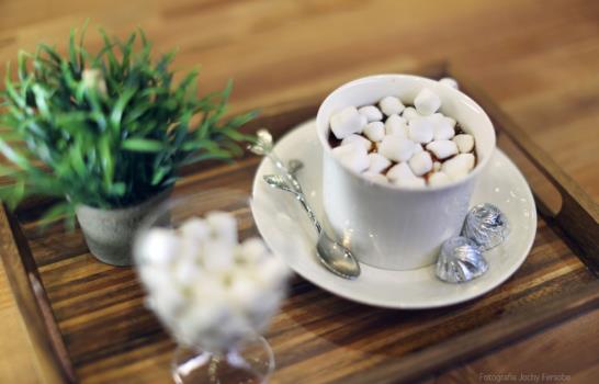 Chocolate caliente con KAH KOW