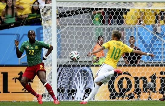 Brasil domina 2-1 a Camerún; México empata con Croacia tras primer tiempo