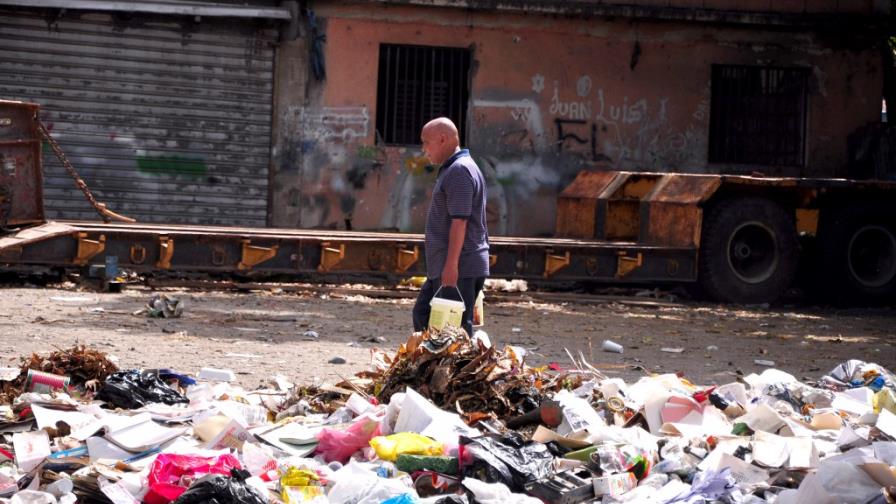 Basura y caos del transporte público: problemas permanentes en Santiago