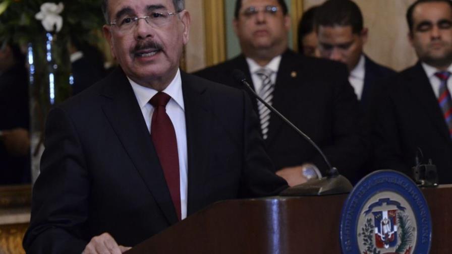 El presidente Medina firma Reglamento de Ley de Naturalización