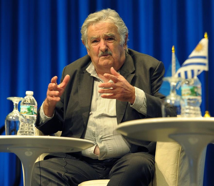 Mujica dice gobernantes deben matarse para asegurar crecimiento económico