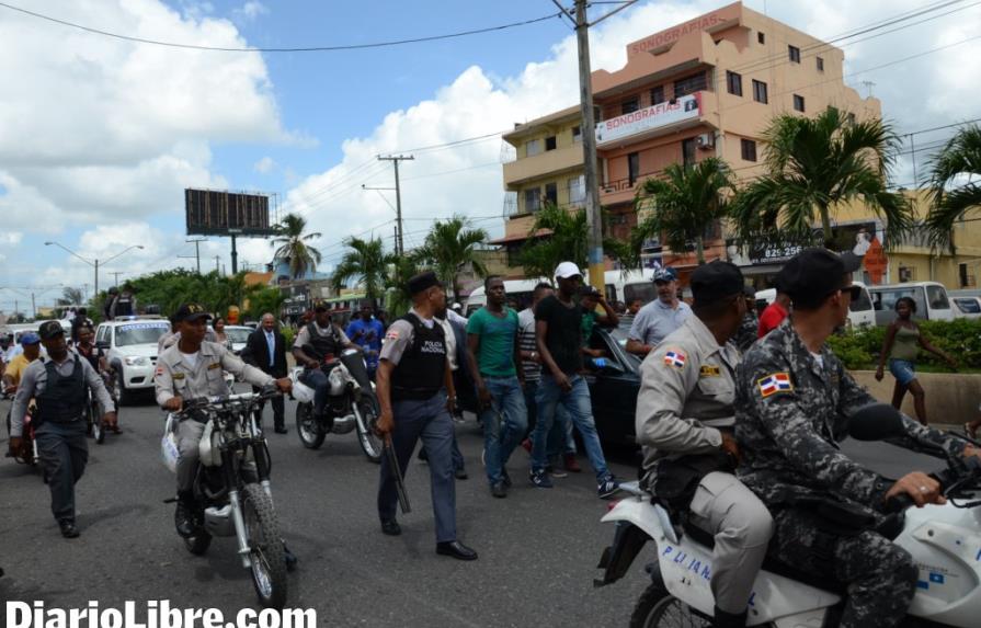 Sepultan el haitiano muerto por un segundo teniente de la Policía