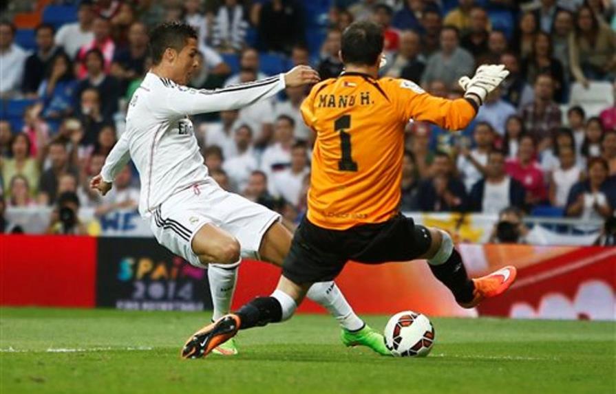 Keylor Navas debuta, Cristiano Ronaldo hace 4, Real Madrid gana 5-1