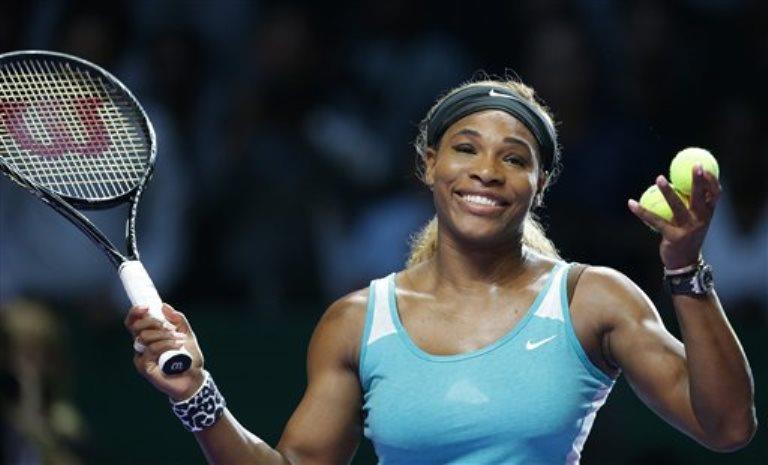 Serena Williams arrolla a Bouchard en Copa WTA