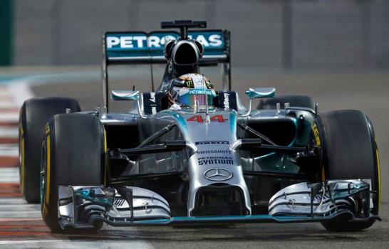 Lewis Hamilton gana campeonato de F1; domina la carrera en Abu Dabi
