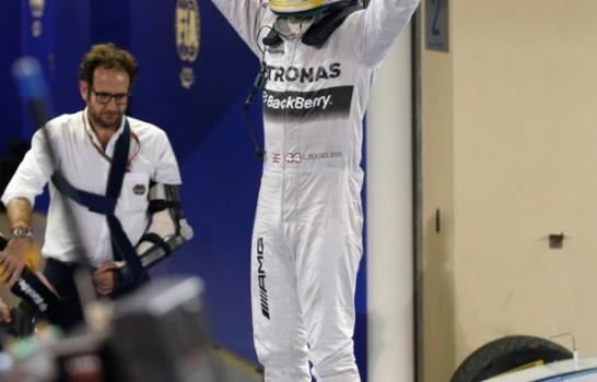 Lewis Hamilton gana campeonato de F1; domina la carrera en Abu Dabi