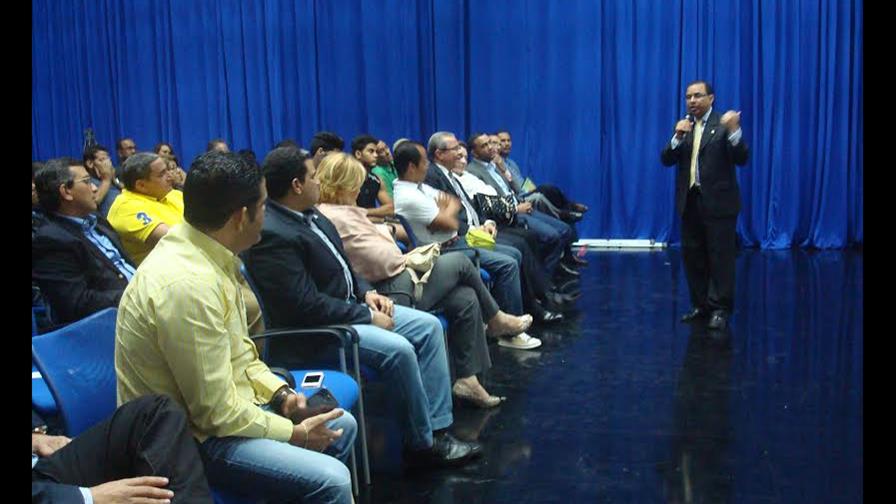 Exhiben documental Las Expediciones de Junio en Panamá