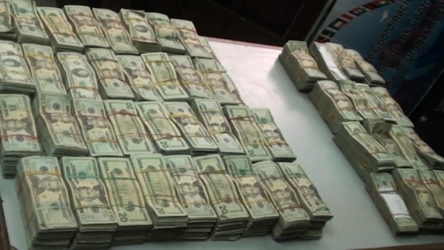 DNCD decomisa casi medio millón de dólares en jeepeta interceptada en Villa Consuelo