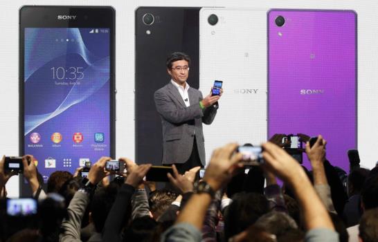 Sony presume de gama alta y presenta una pulsera inteligente