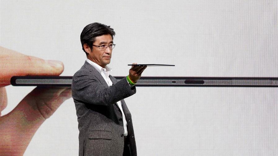 Sony presume de gama alta y presenta una pulsera inteligente