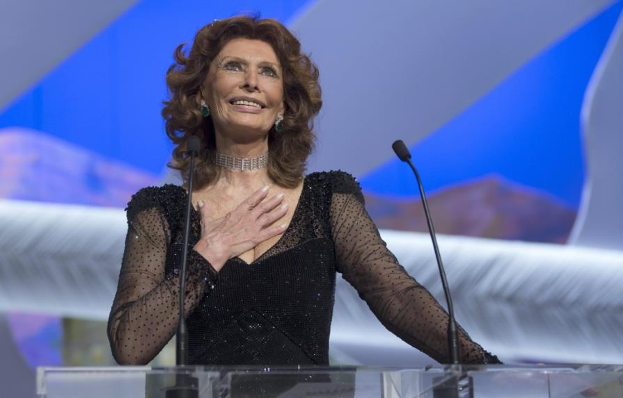 Sophia Loren, la más grande en un Cannes que se renueva, pero poco