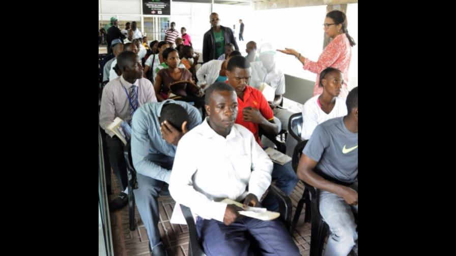 Jesuitas acusan a la cúpula haitiana de centrarse en campaña política y abandonar nacionales en el país