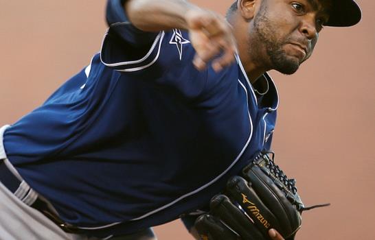 Hernández y Chávez combinan en triunfo Seattle; Canó y Ortiz pegan 2 hits; debuta Despaigne