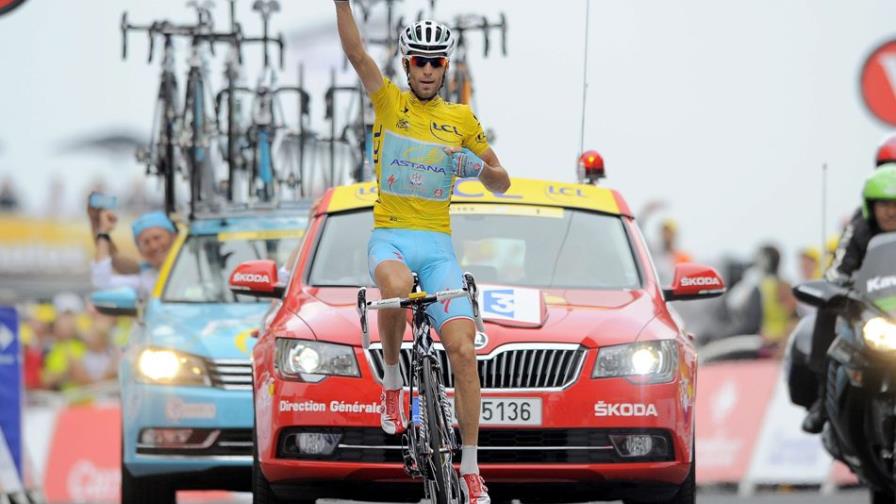 El italiano Vincenzo Nibali gana 18va etapa del Tour de Francia