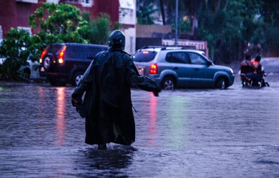 Un muerto, un desaparecido y más de 4,000 evacuados por las lluvias