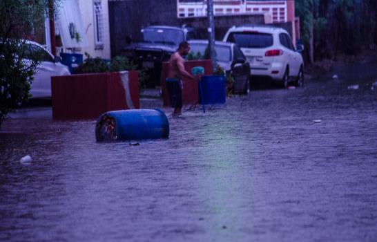 Un muerto, un desaparecido y más de 4,000 evacuados por las lluvias