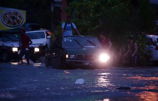 Un muerto, un desaparecido y más de 4,000 evacuados por las lluvias