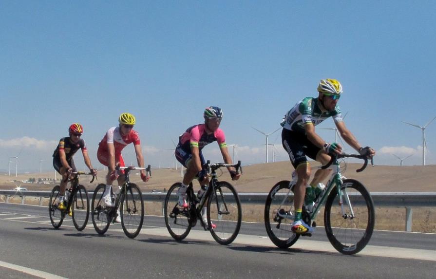 El francés Nacer Bouhani gana etapa en la Vuelta a España