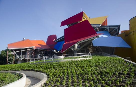 Biomuseo diseñado por arquitecto Frank Gehry abrirá el 2 de octubre en Panamá