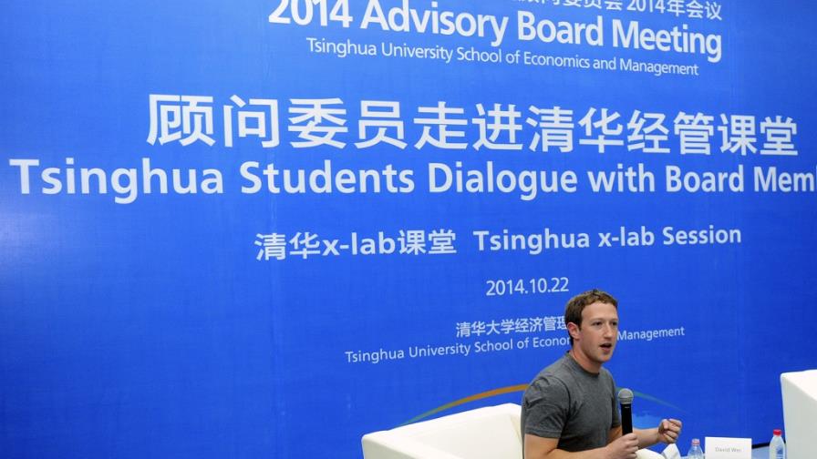 Zuckerberg habla chino ante estudiantes en Beijing