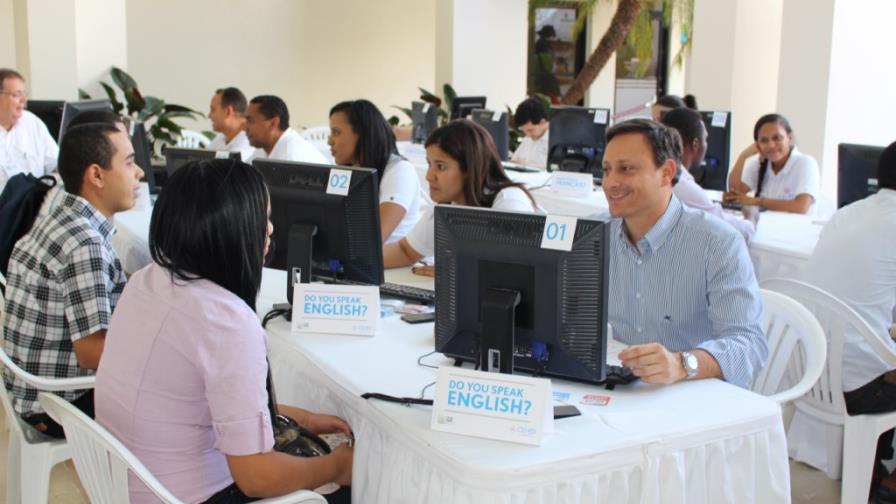 La meta de 400,000 empleos va con “buen pie” La meta de 400,000 empleos va con “buen pie”