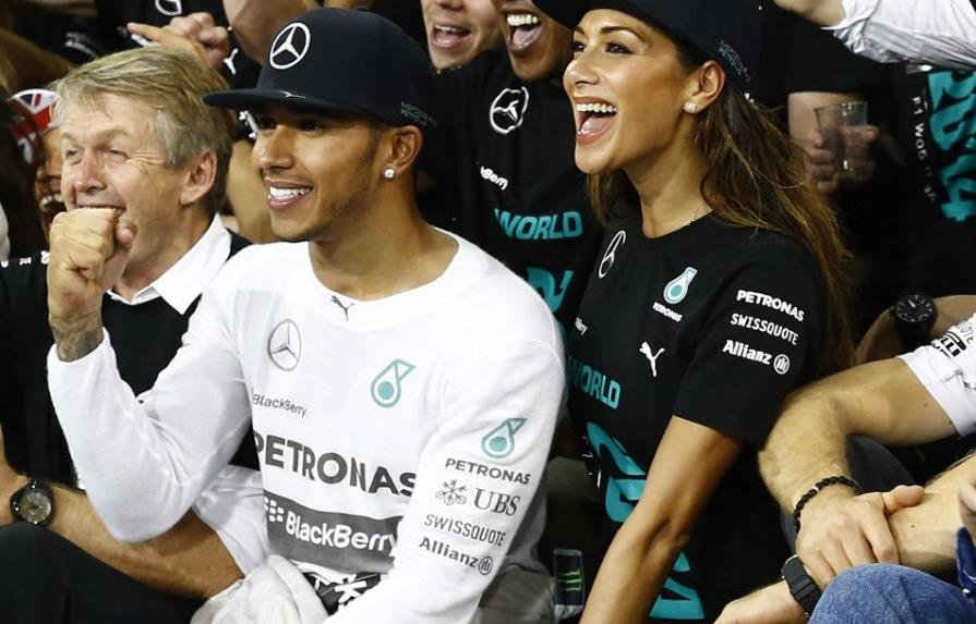 Nico Rosberg: Lewis Hamilton se merece el título porque ha sido el mejor del año