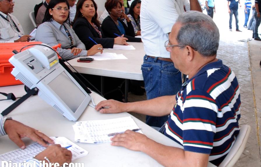 La Junta Central Electoral busca que el conteo votos deje de ser manual
