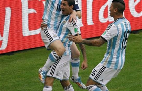 Con un Lionel Messi magistral, Argentina vence a Nigeria; Bosnia e Irán se despiden